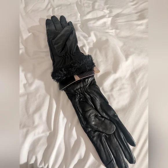 CuddlDuds Gloves - Picture 2 of 4